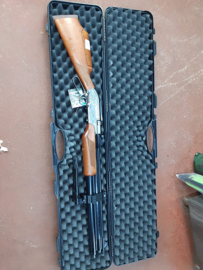 Rifle case single with foam